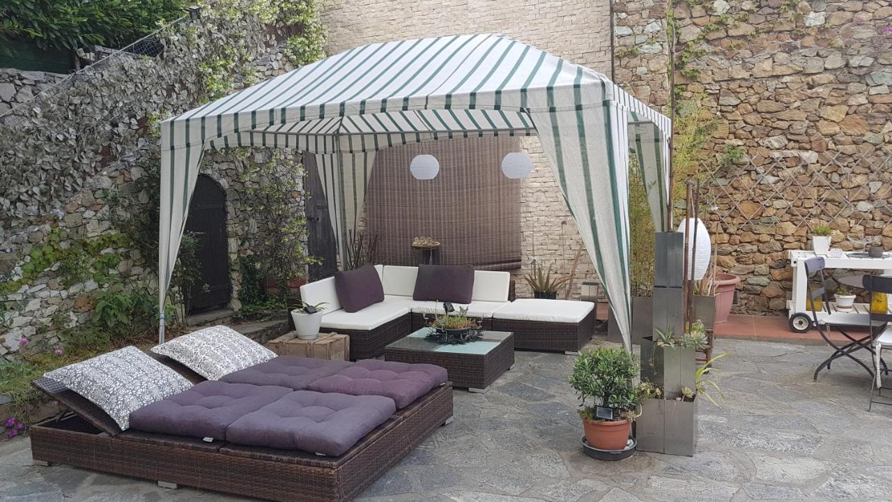 Le Terre Del Drago Apartment Bergeggi Bagian luar foto