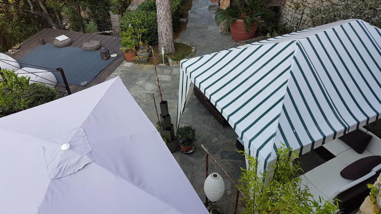Le Terre Del Drago Apartment Bergeggi Bagian luar foto