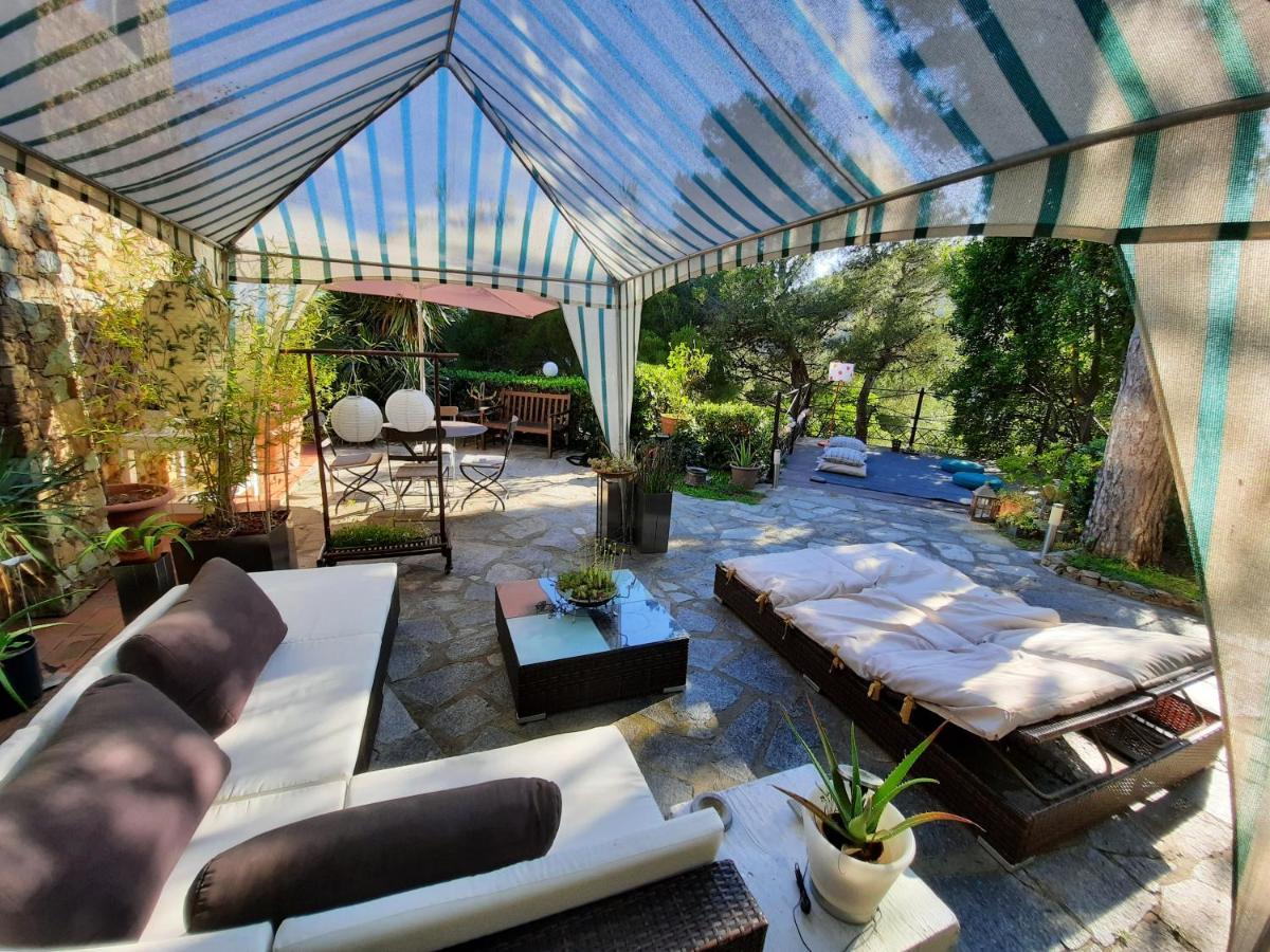 Le Terre Del Drago Apartment Bergeggi Bagian luar foto