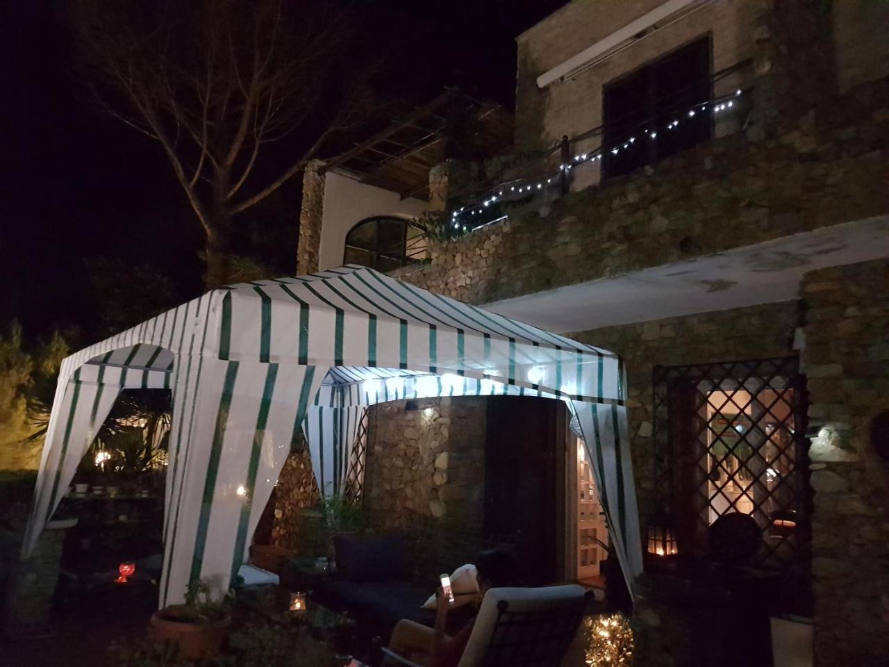 Le Terre Del Drago Apartment Bergeggi Bagian luar foto